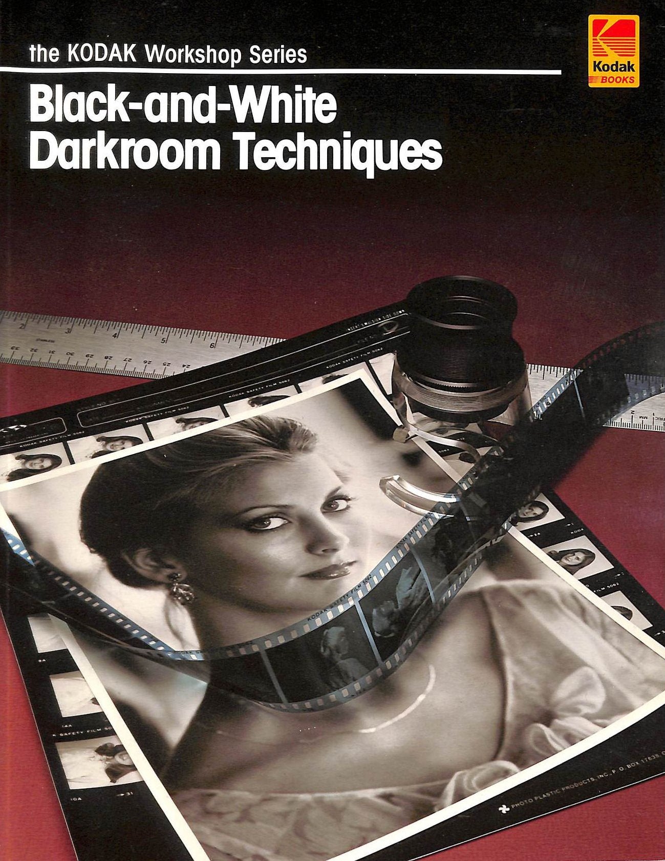 Black-And-White Darkroom Techniques (Kodak Workshop)