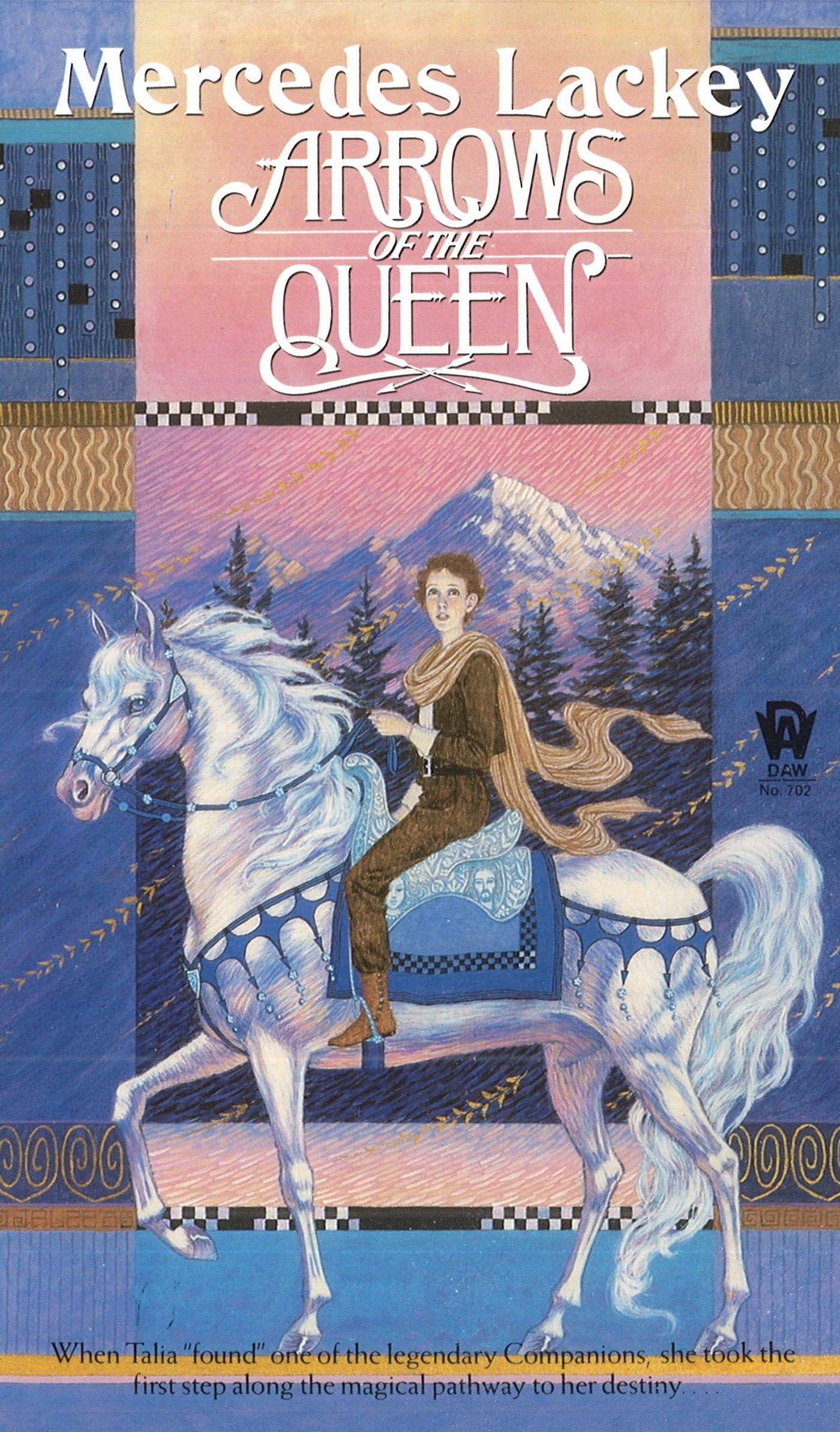 Arrows of the Queen ( The Heralds of Valdemar, Book 1)