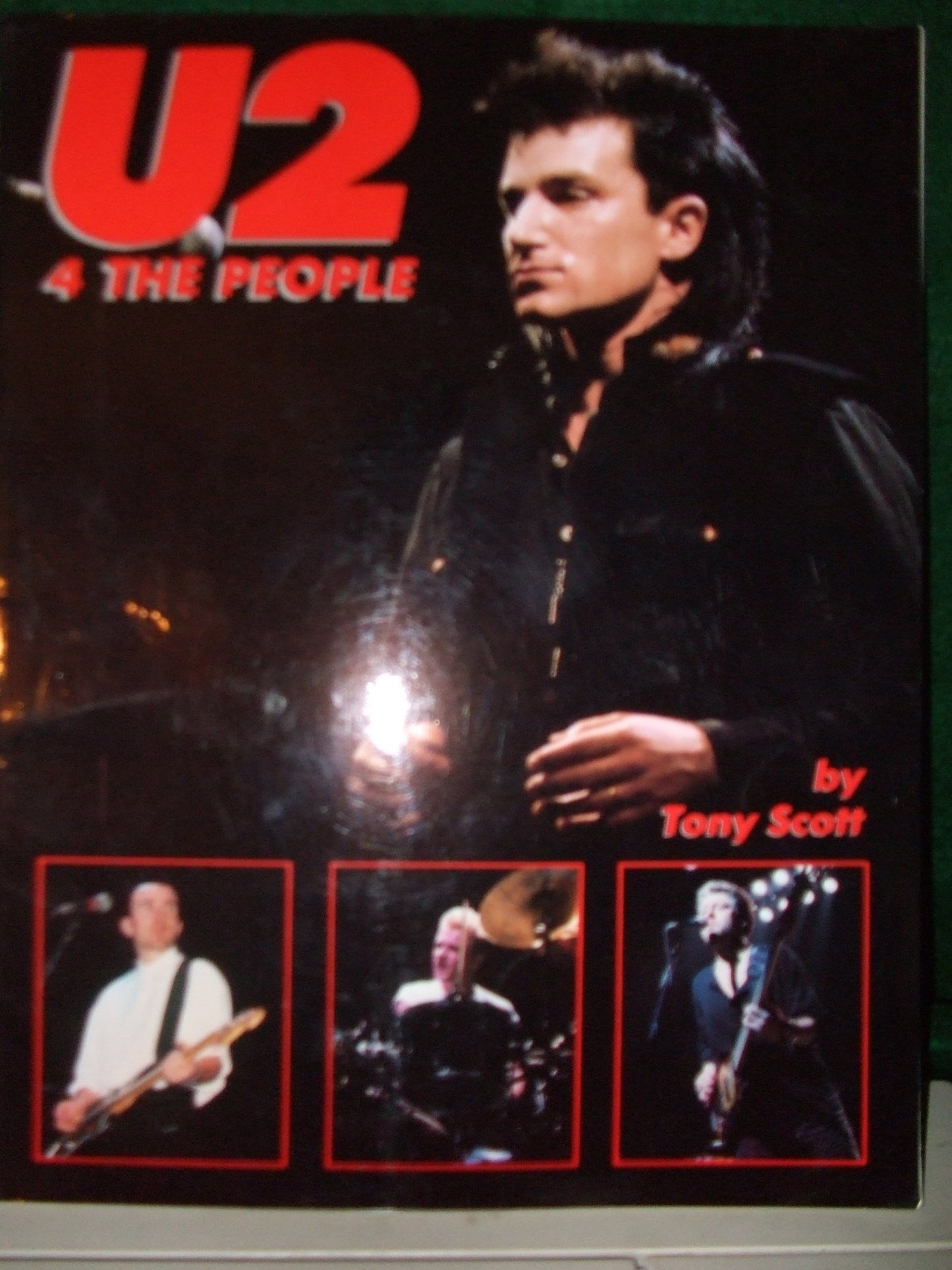 U-2 4 the People