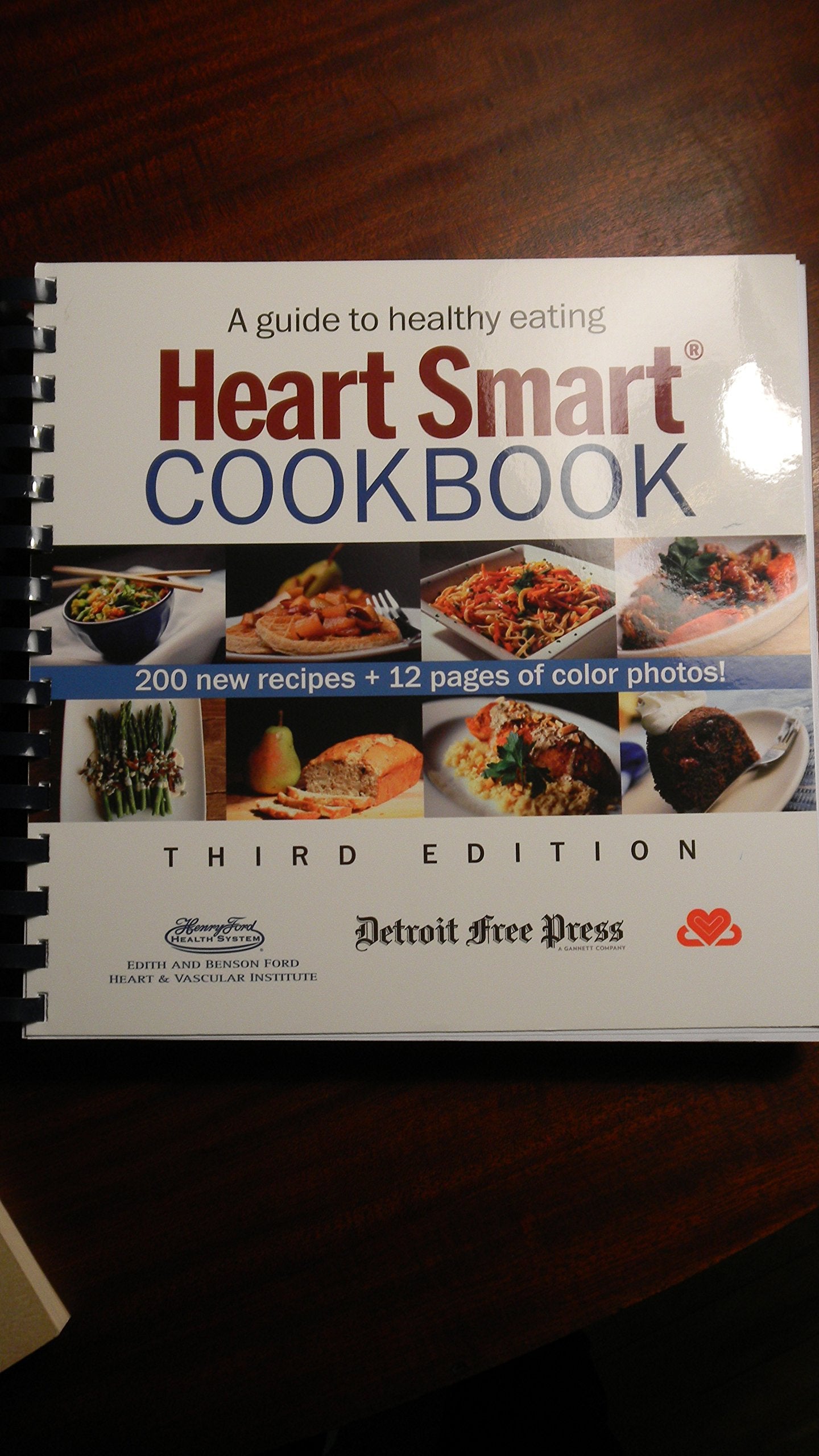 Heart Smart Cookbook:Third edition. A guide to healthy eating