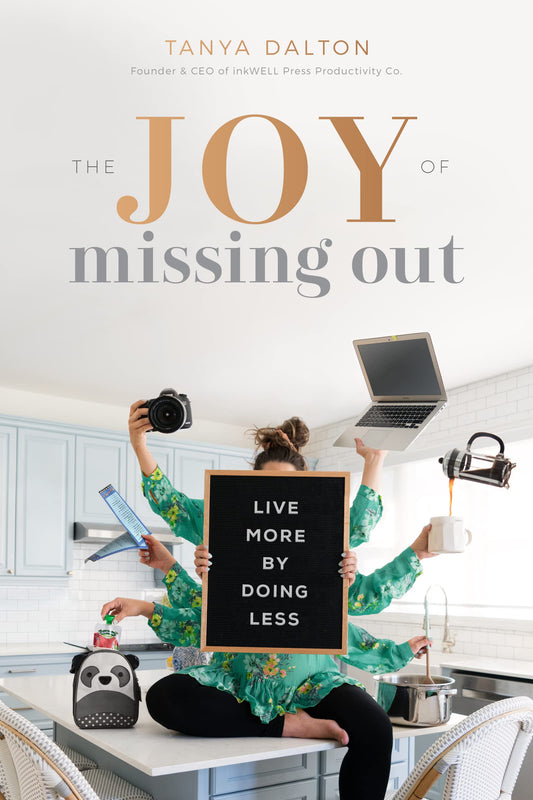 The Joy of Missing Out: Live More by Doing Less - 6771