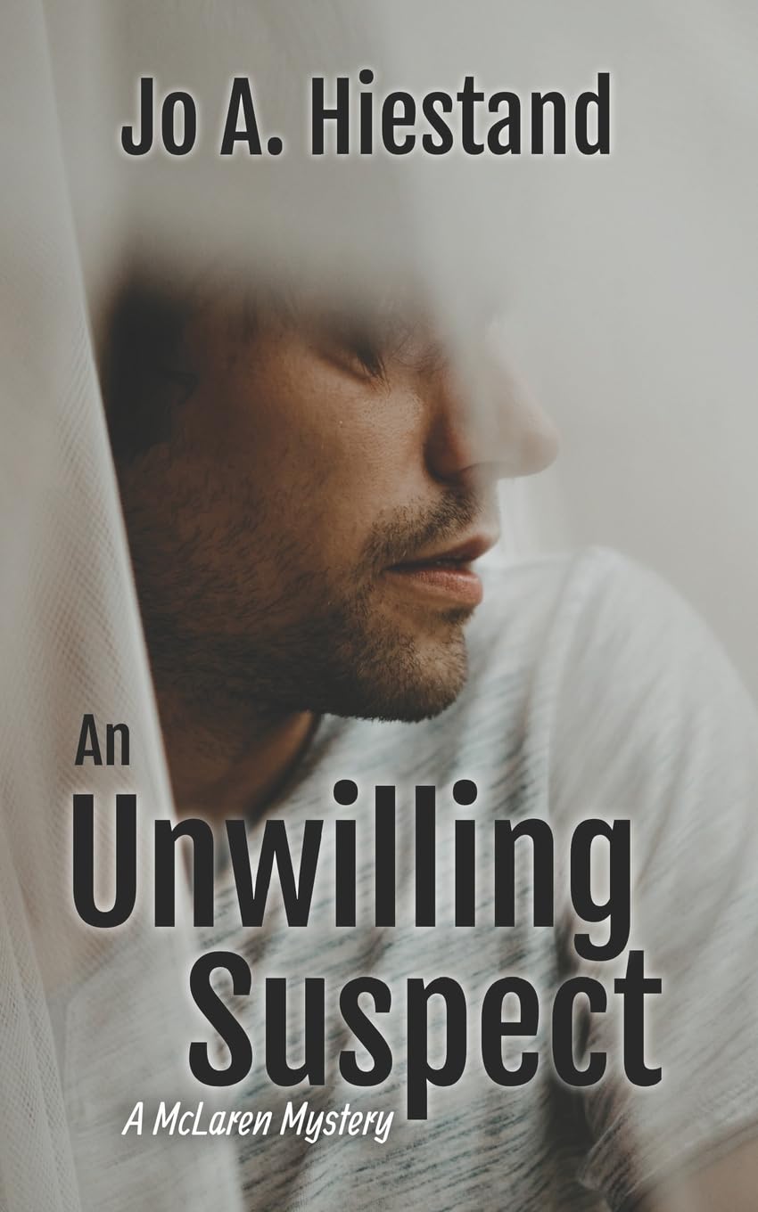 An Unwilling Suspect (McLaren Mysteries)