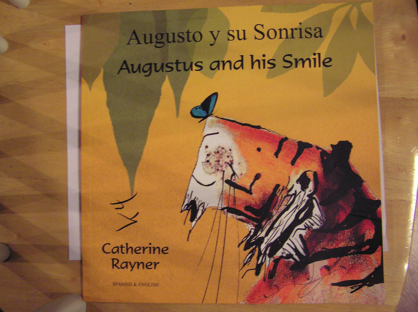 Mantra Lingua Augustus and His Smile, Spanish and English