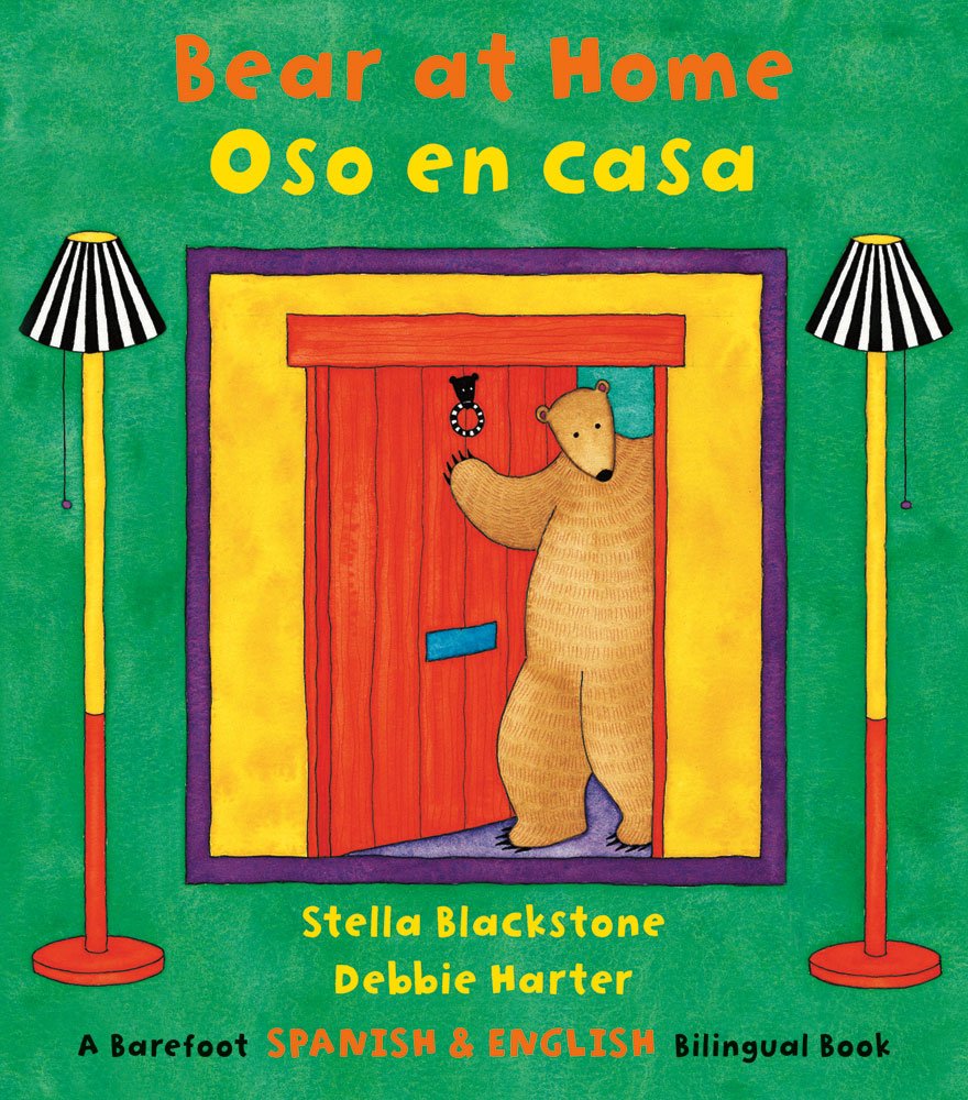 Bear at Home / Oso en casa (English and Spanish Edition)