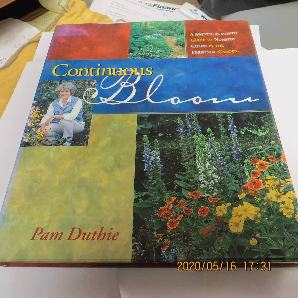 Continuous Bloom: A Month-by-Month Guide to Nonstop Color in the Perennial Garden