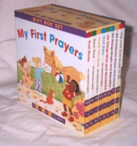 My first prayers gift box set