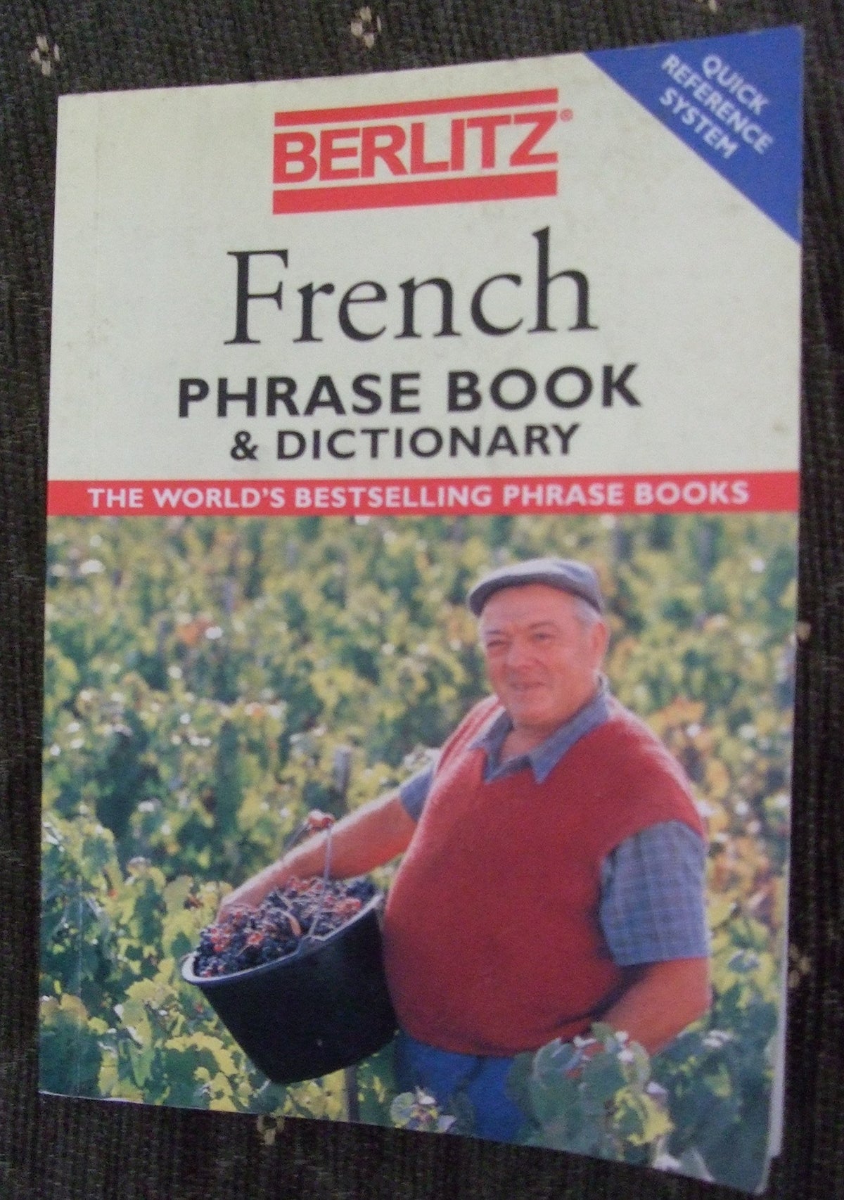 Berlitz French Phrase Book & Dictionary