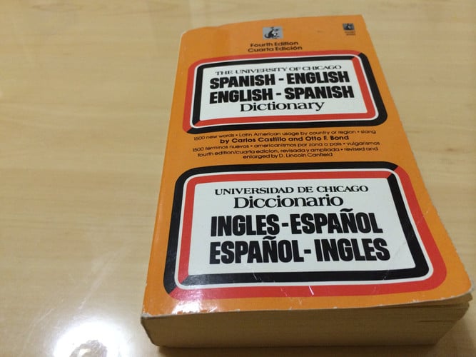 Diccionario de la Universidad de Chicago inglés-Español y español-inglés: The University of Chicago Spanish dictionary