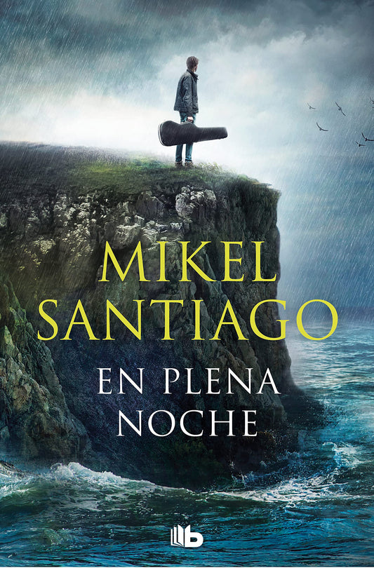 En plena noche / In the Middle of the Night (Trilogía De Illumbe) (Spanish Edition) - 8157