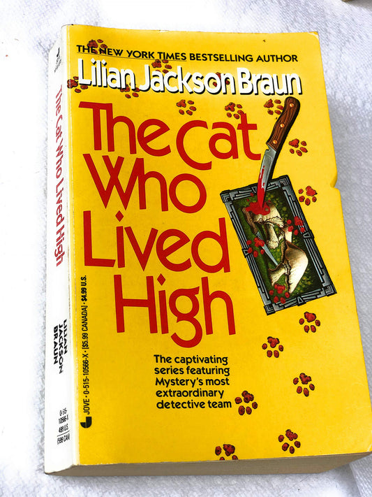 The Cat Who Lived High - 3246