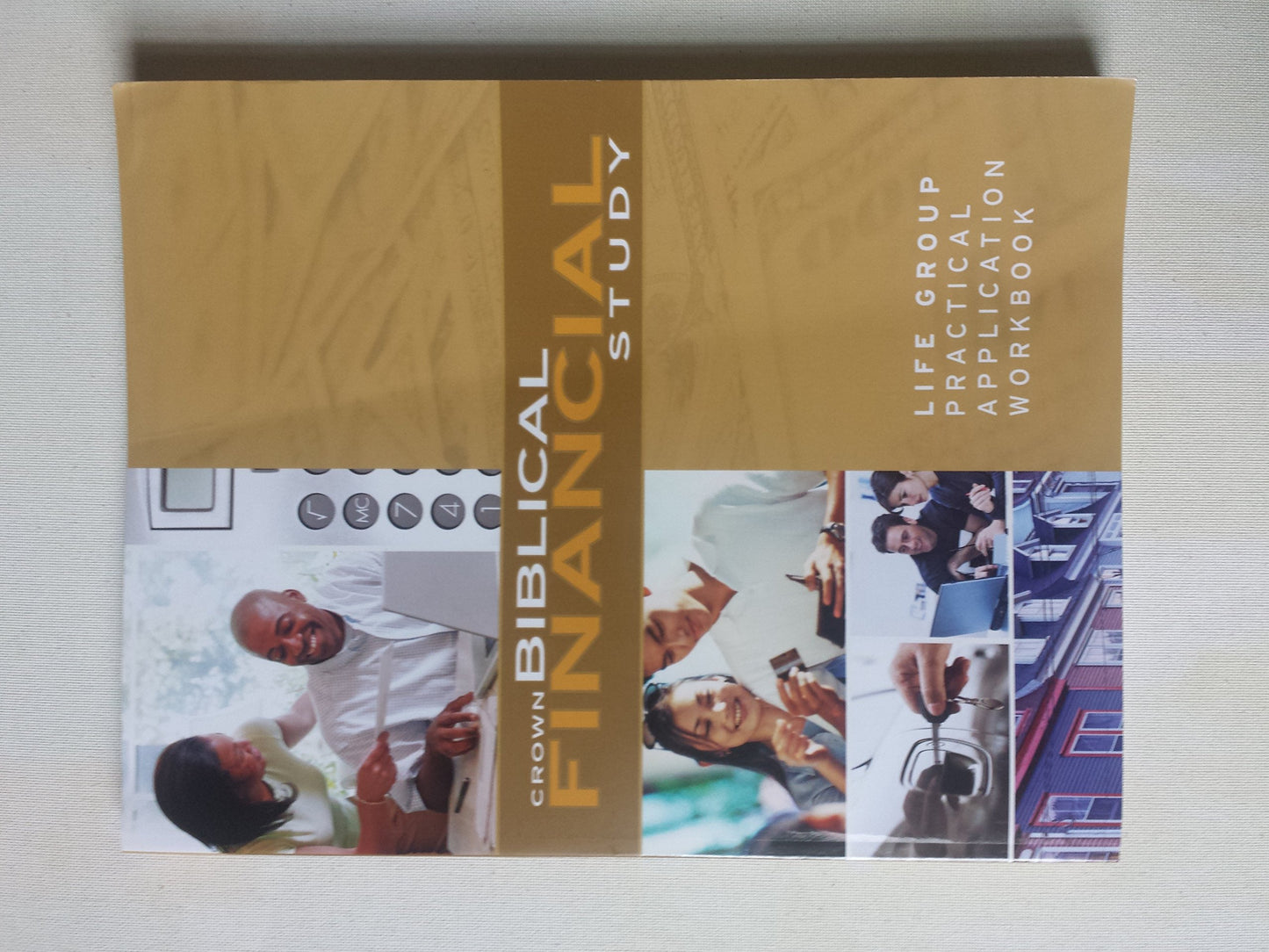 Crown Biblical Financial Study: Life Group Leader Training Kit (Life Group Manual, Practical Application Workbook and Video, Leader's Guide, Your Money Counts) [4 Books/1 DVD Video]