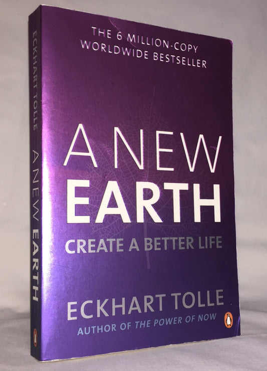BY Eckhart Tolle A New Earth The Life-Changing Follow Up to The Power of Now â€˜My No.1 Guru Will Always be Eckhart Tolleâ€™ Chris Evans Paperback - 1 Jan 2009 - 9571