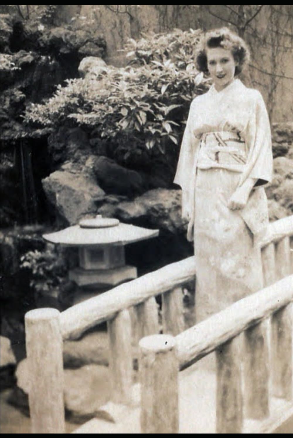 G-2 Gal: Working For General MacArthur During The Occupation Of Japan