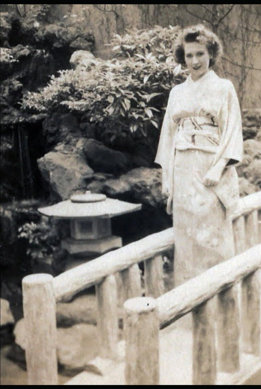 G-2 Gal: Working For General MacArthur During The Occupation Of Japan