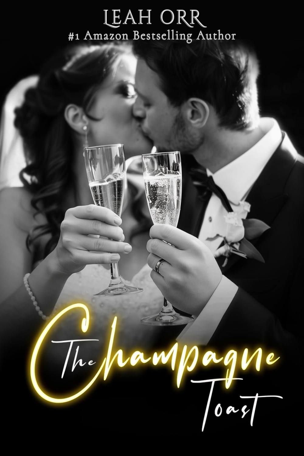 The Champagne Toast: An unputdownable psychological thriller packed with twists (Murder at the Opulence Hotel)