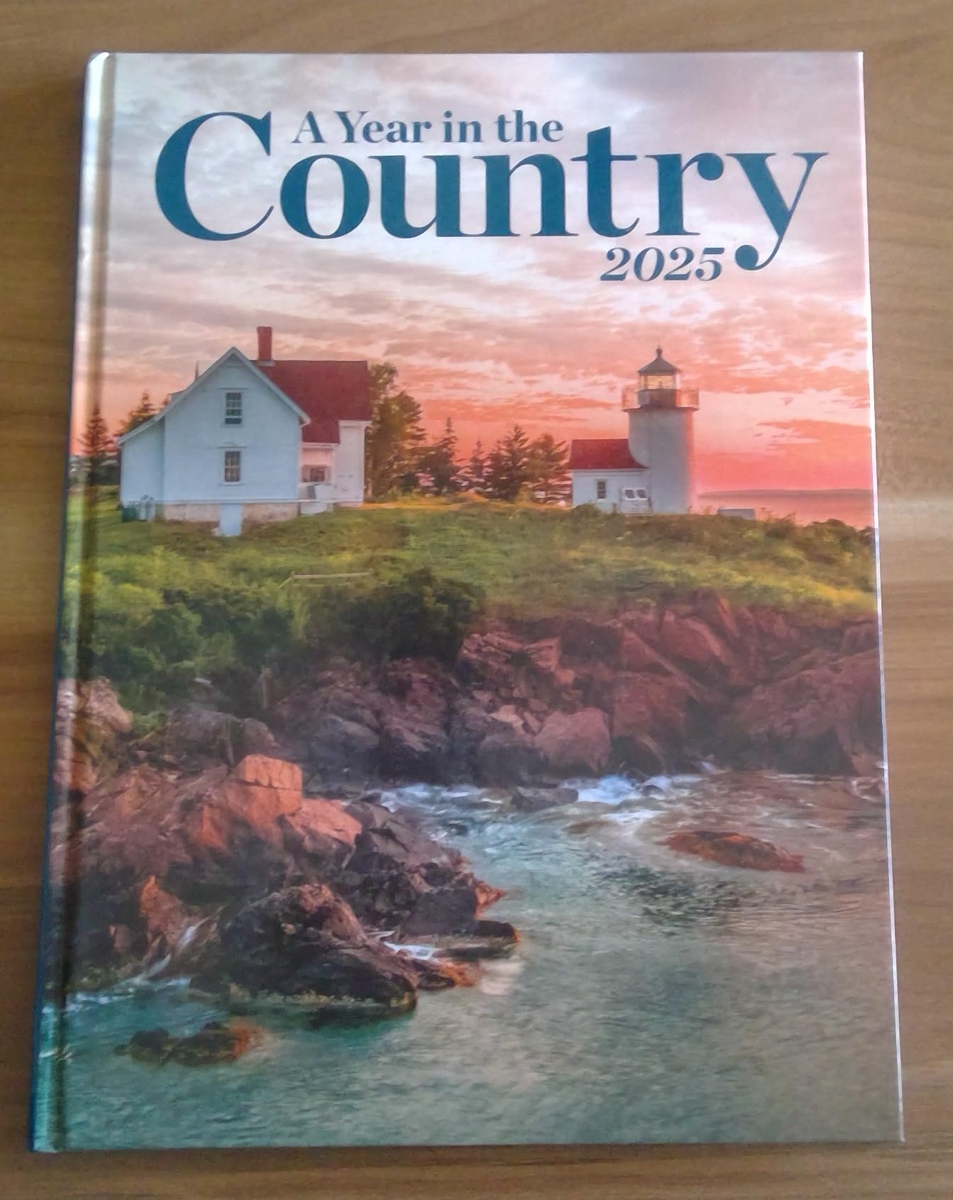 A Year in the Country 2025 Lighthouse and Coastal Scenes, Hardcover